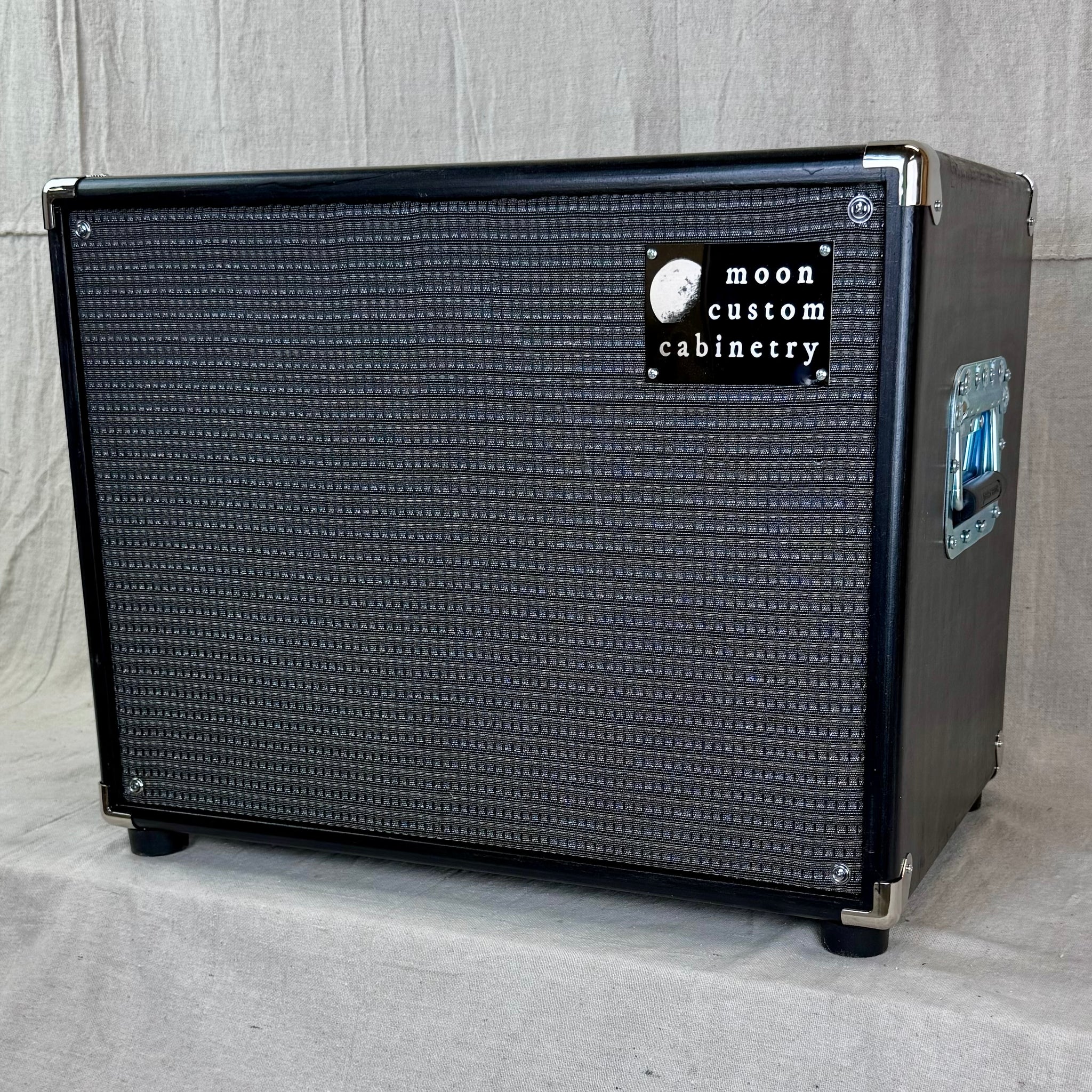 1x12 Full Range Flat Response Guitar Cabinet – Moon Custom Cabinetry